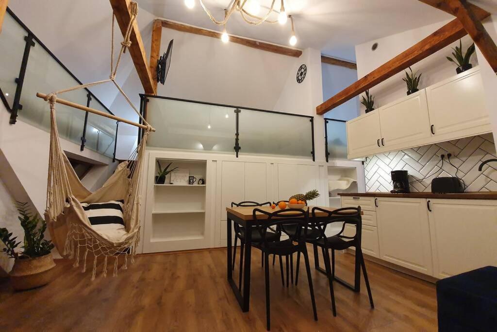 비엘리치카 Koci Dom Loft 아파트 외부 사진